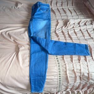 American Eagle Outfitters, Size 6, Light blue